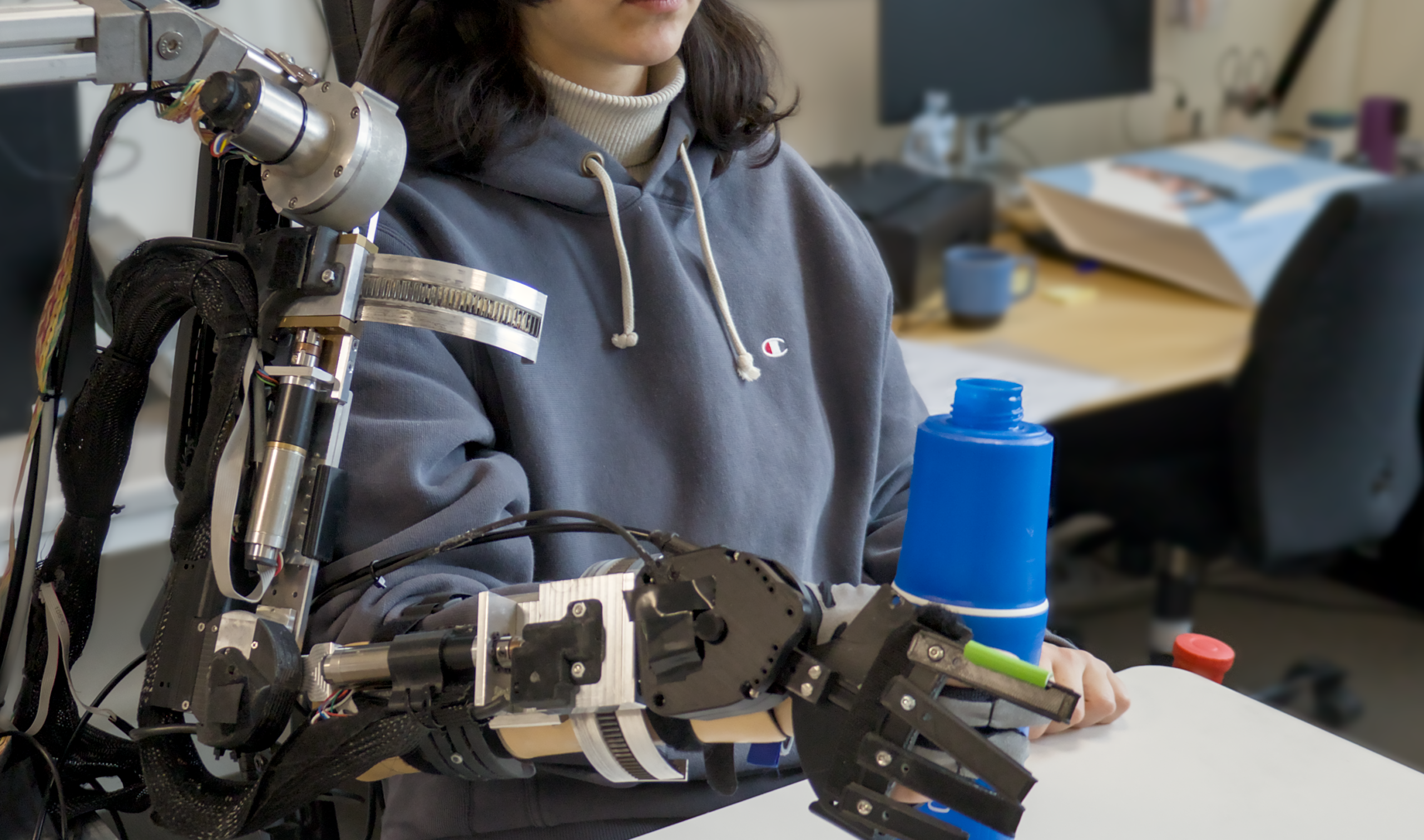 Aalborg Universitet søger testpersoner med ALS til afprøvning af exoskelet